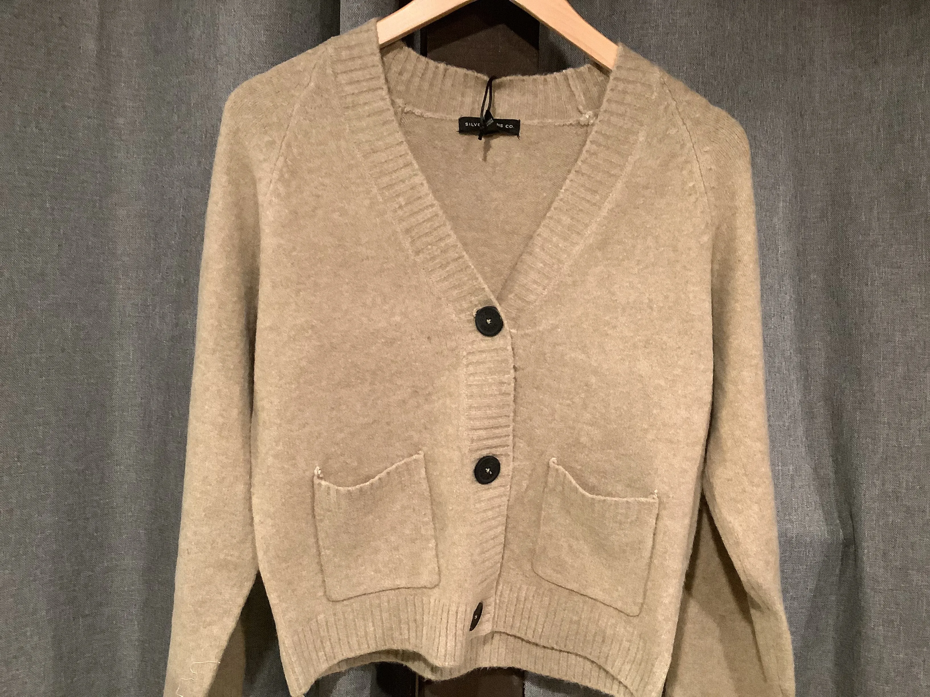 SILVER JEANS VNECK CARDIGAN